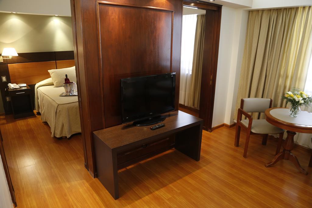 Hotel Corregidor La Plata Luaran gambar